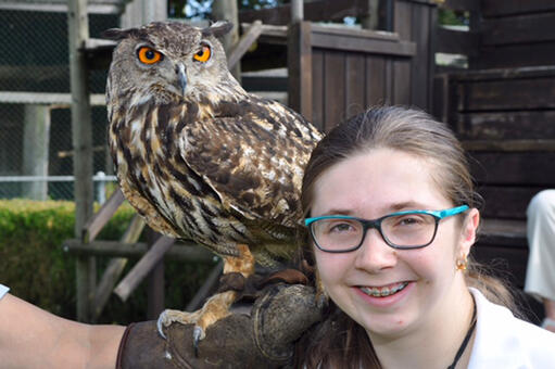 Stiftung Wunderlampe erfüllt 15-jähriger Eulenfreundin Herzenswunsch
